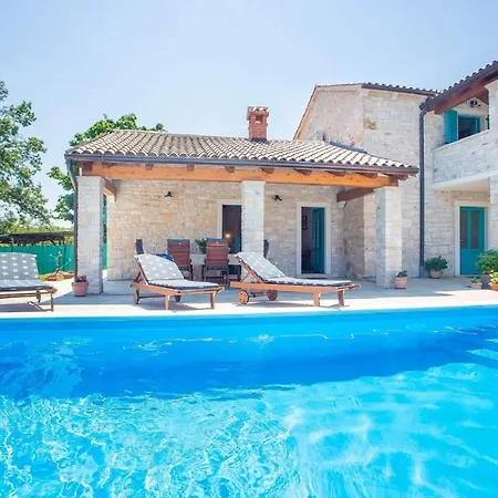 Villa Medvidici